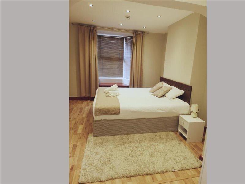 The R Inn Hotel Desborough ภายนอก รูปภาพ