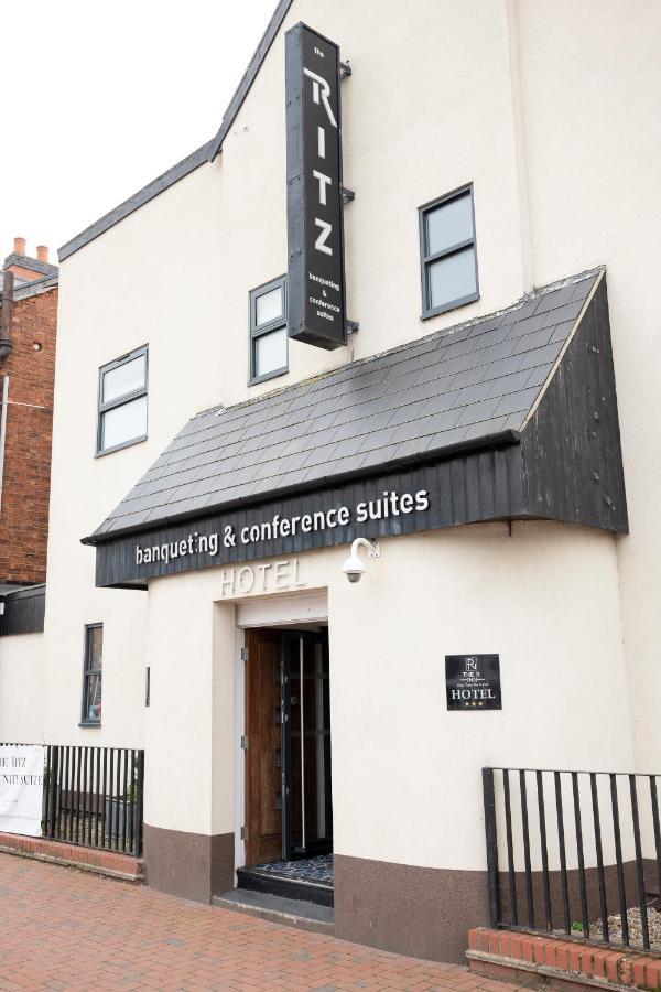 The R Inn Hotel Desborough ภายนอก รูปภาพ