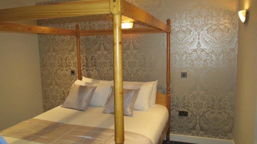 The R Inn Hotel Desborough ภายนอก รูปภาพ