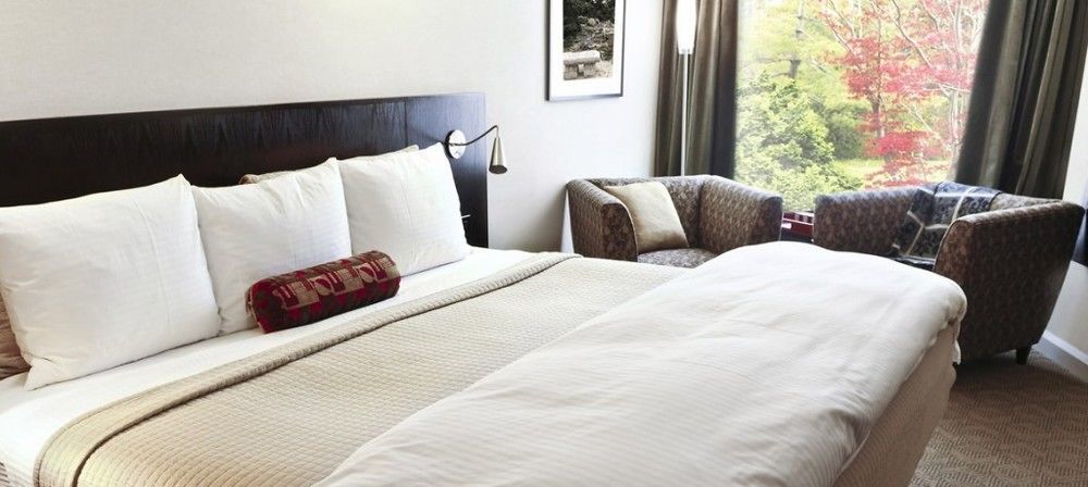 The R Inn Hotel Desborough ภายนอก รูปภาพ