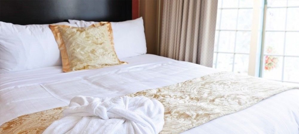 The R Inn Hotel Desborough ภายนอก รูปภาพ