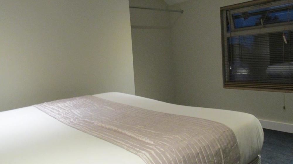 The R Inn Hotel Desborough ภายนอก รูปภาพ